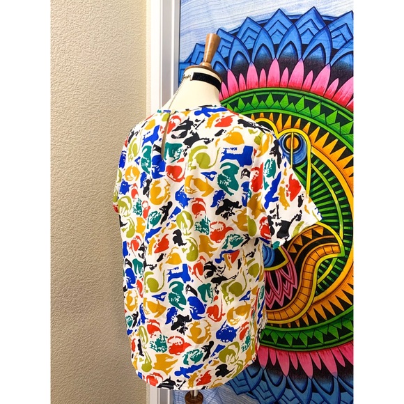 🌈 Stylish Vintage pop art top - Picture 9 of 12